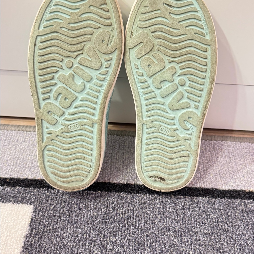 Native Shoes Kids Water Shoes in Aqua and White - Picture 2 of 5